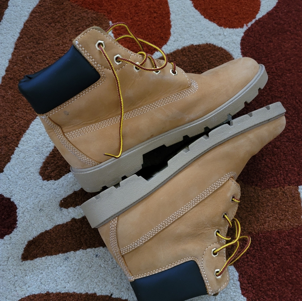 Timberland - Picture 2 of 3